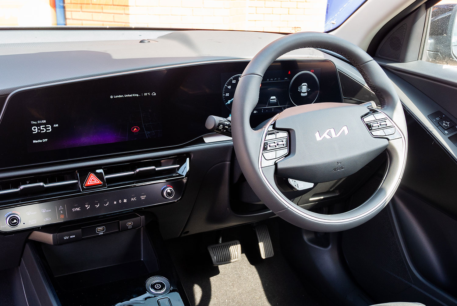 Driver leg room and dash